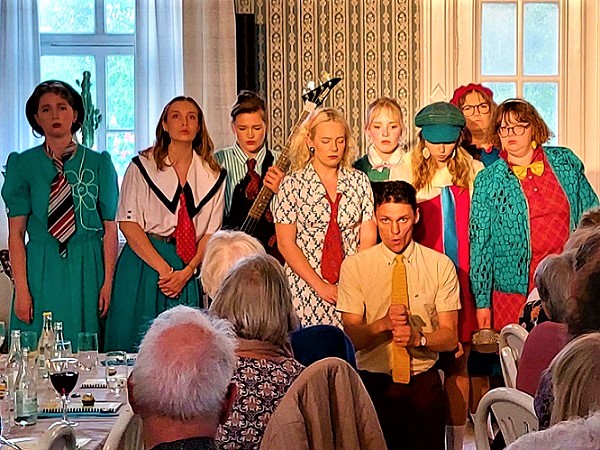 BildPoveldiggarnaPovel100&Aring;r6